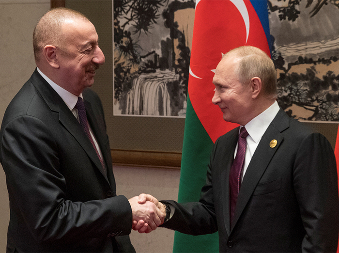Poutine félicite Aliev !