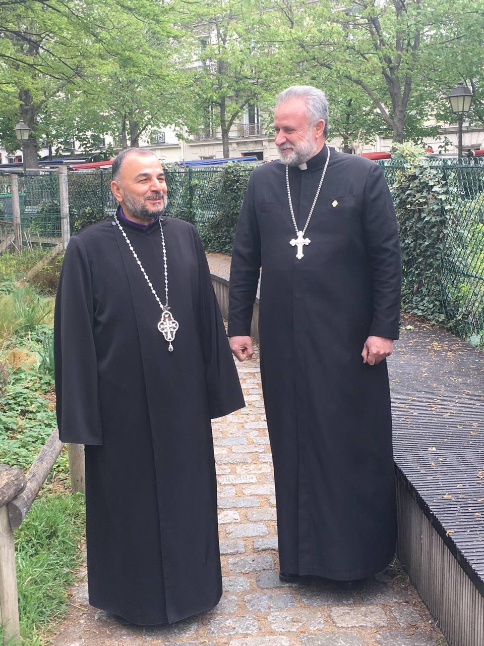 Visite de Mgr Abrahamyan et du père Hovhannès
