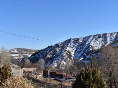 Après la guerre à Khoznavar, l&rsquo;ennemi azéri a envahi 250 hectares de pâturages, 80 hectares de prairies, 15 hectares de terres arables, le village est devenu une presqu&rsquo;île