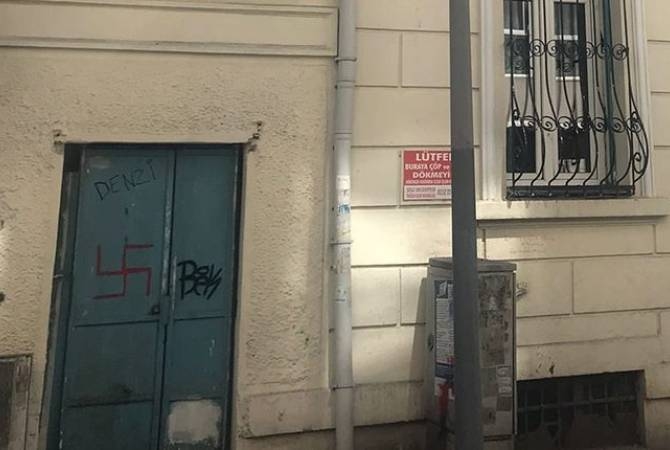 Une école arménienne a été vandalisée à Istanbul avec l’inscription « une nuit nous serons soudain au Karabakh »