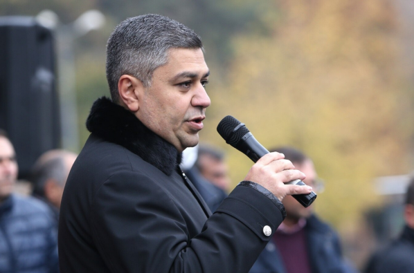 L’opposition arménienne cherche à se rassembler pour faire barrage aux « concessions inacceptables » du gouvernement de Pachinian