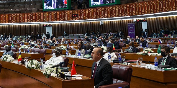 Des décennies seront nécessaires pour « restaurer la confiance » avec Moscou,  juge Ankara