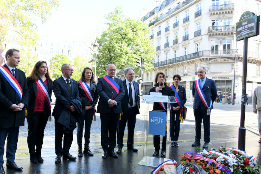 Commémoration sur la place Chavarche Missakian