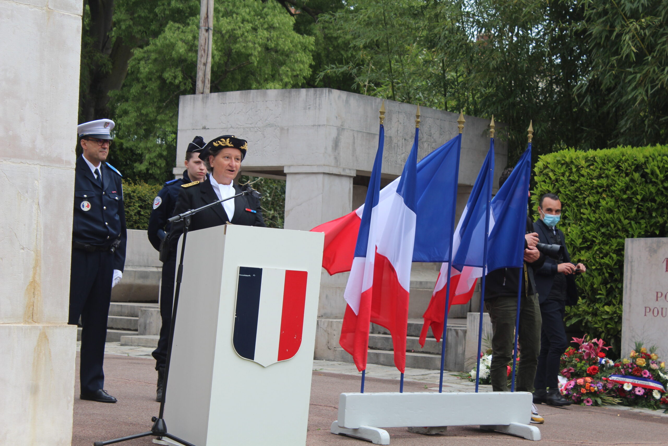 La cérémonie Républicaine s’est déroulée à Valence pour le 107e anniversaire du génocide arménien