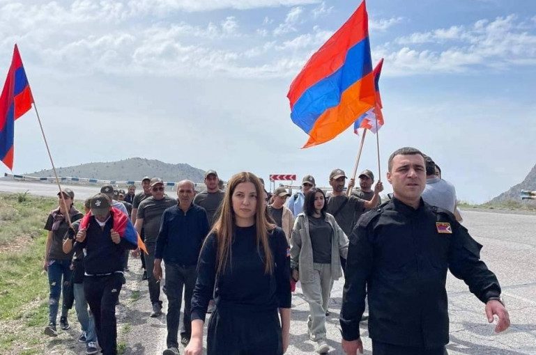 Tigranashen est arménien et restera arménien affirme un groupe d&rsquo;opposition qui marche de Tigranashen à Erevan