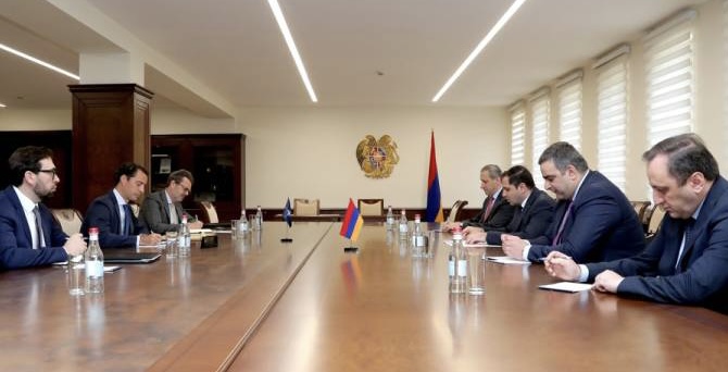 Souren Papikyan et le représentant spécial du secrétaire général de l&rsquo;OTAN s&rsquo;entretiennent de la sécurité régionale