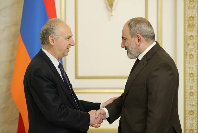 Le Premier ministre arménien Nikol Pachinian a reçu René Léonian président de l&rsquo;Union des Églises évangéliques arméniennes d&rsquo;Eurasie