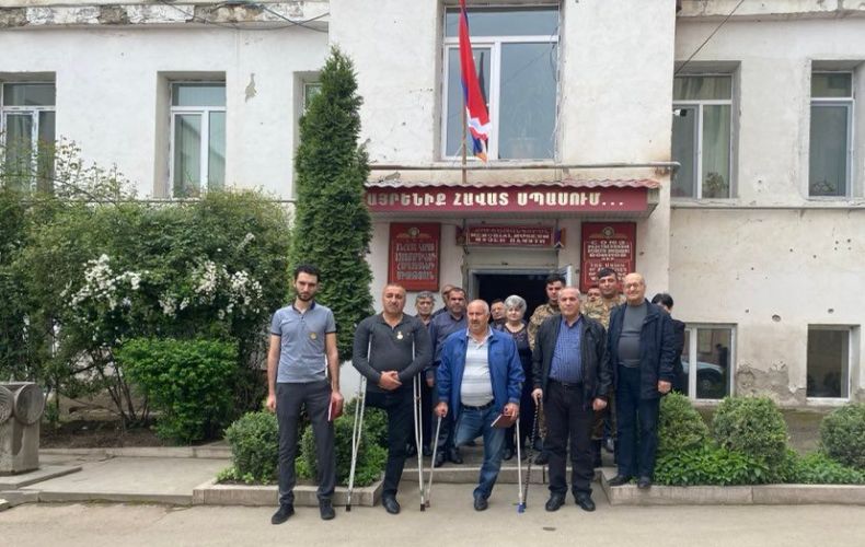 Un groupe de militaires blessés et handicapés pendant les trois guerres d&rsquo;Artsakh récompensé