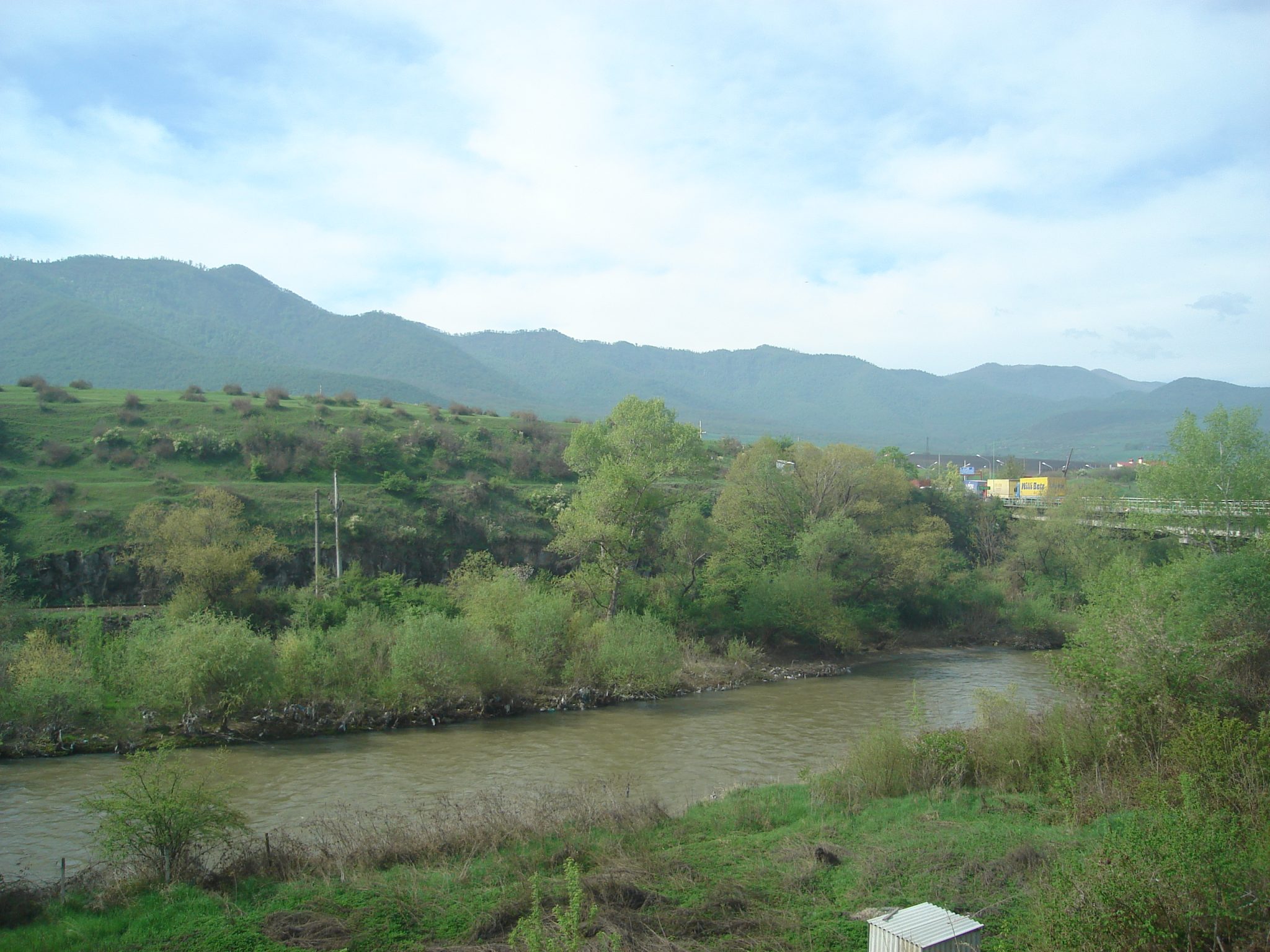 Un homme de 31 ans qui est tombé dans la rivière Debed au nord de l’Arménie est mort