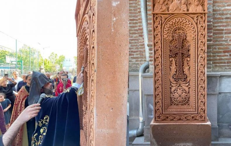 Un khatchkar dédié à l&rsquo;amitié entre Arméniens et Géorgiens a été consacré à Tbilissi