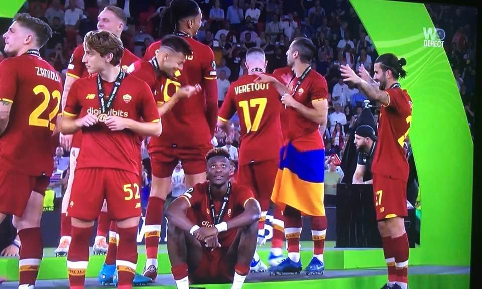 L’AS Rome remporte la première finale de la Ligue Europa Conférence avec l’international arménien Henrikh Mkhitaryan
