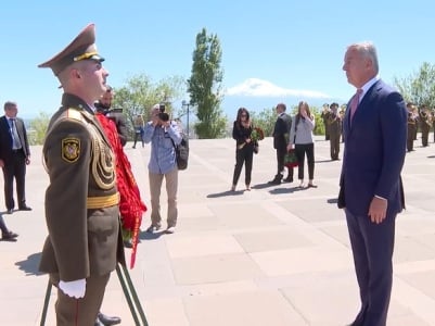 Le président du Monténégro s’est rendu au mémorial du génocide à Erévan et rendu hommage à la mémoire des victimes du génocide arménien