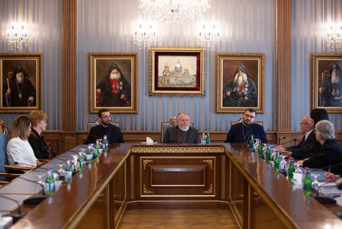 Le Catholicos de tous les Arméniens Karekine II a reçu à Sainte-Etchmiadzine les membres de la délégation du Conseil œcuménique des Églises