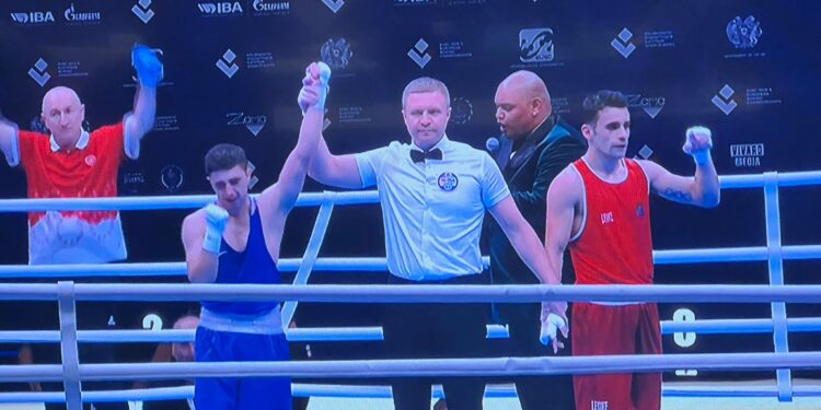 Artyush Gomtsyan (60 kg) de Javakhk région arménienne de Géorgie est le champion d&rsquo;Europe de boxe à Erevan