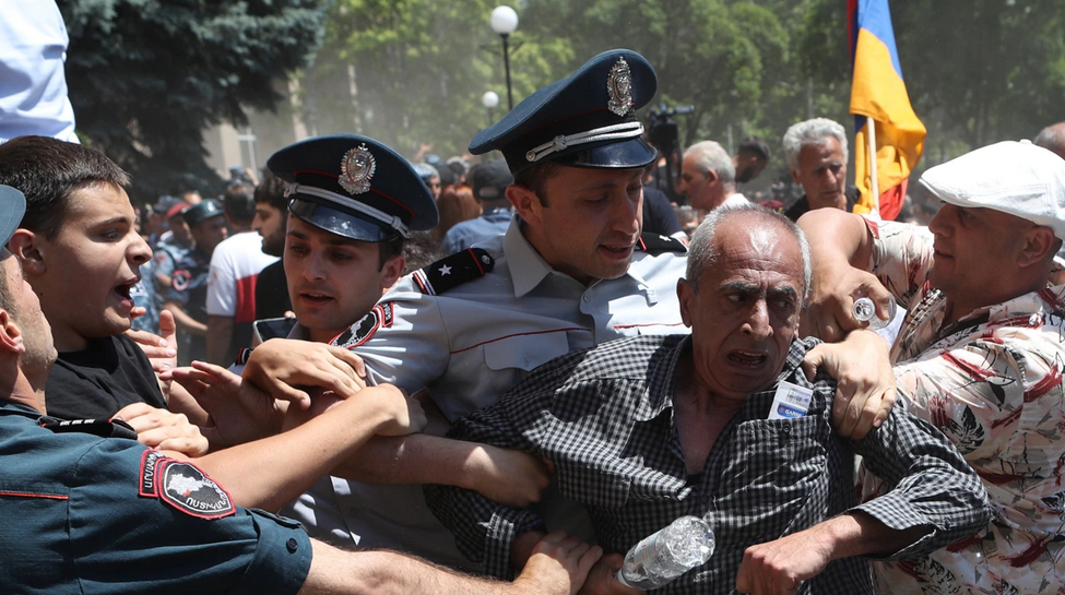 Des dizaines d’interpellations lors de manifestations