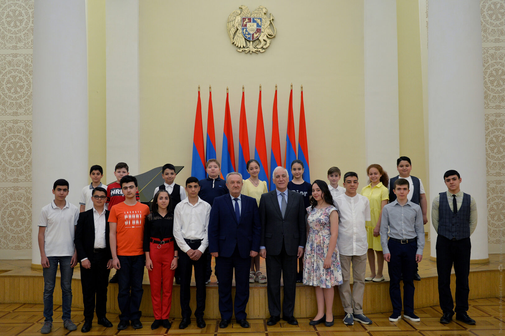 Le Président arménien Vahagn Khachaturyan a accueilli un groupe d&rsquo;adolescents à l’occasion de la Journée de la Protection des Droits de l’Enfant