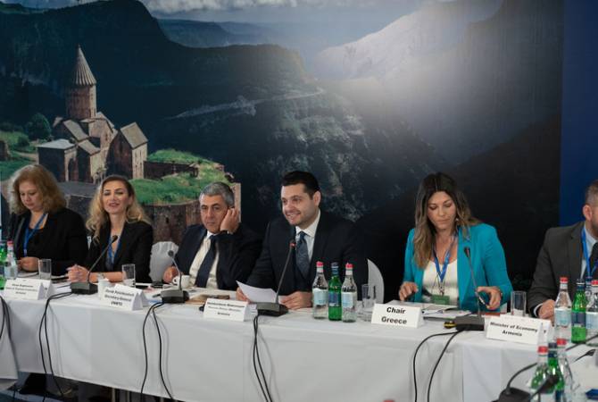 Le Vice-Premier ministre arménien assiste à Erévan à l&rsquo;ouverture de la 67e réunion de la Commission de l&rsquo;Organisation mondiale du Tourisme pour l&rsquo;Europe