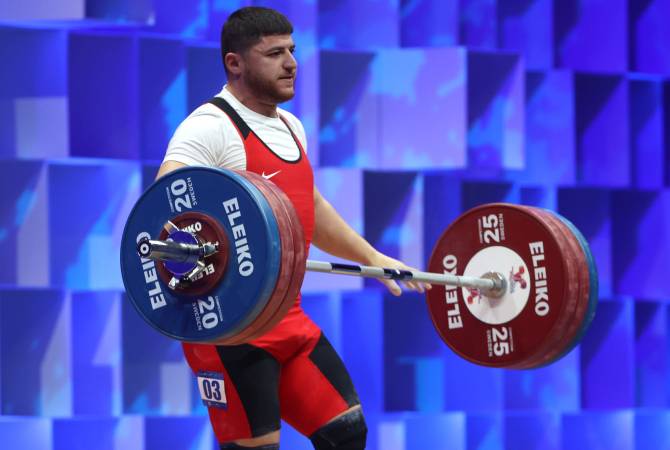 L&rsquo;haltérophile Andranik Karapetyan (89 kg est médaillé d&rsquo;argent à l&rsquo;arraché pour l’Arménie lors des Championnat d&rsquo;Europe à Tirana (Albanie)