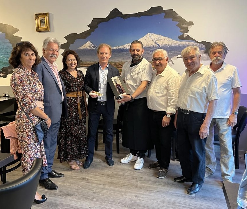 Serge Perottino honoré par ses amis