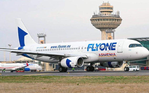 La première compagnie low cost d’Arménie, FlyOne Armenia qui avait deux Airbus A320 a acquis son troisième avion, un Airbus A319
