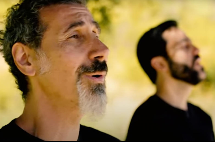 Serj Tankian en appelle à l&rsquo;unité nationale
