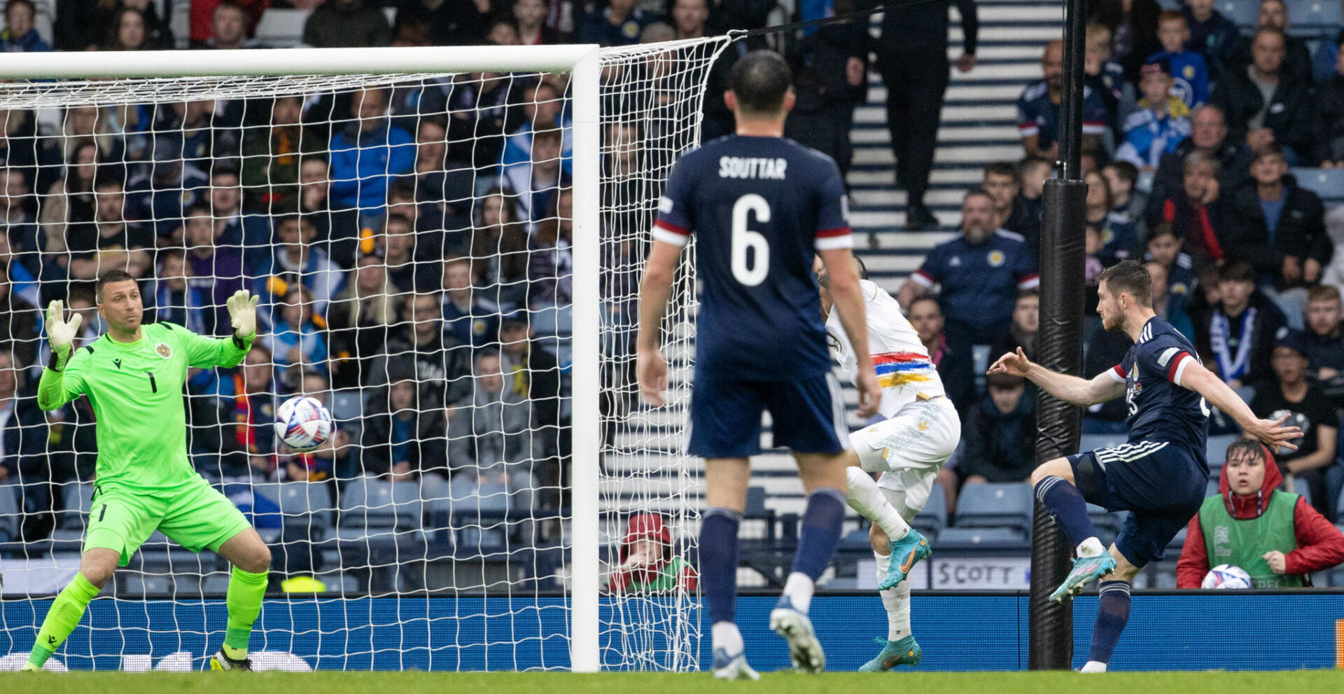 Ecosse-Arménie : 2-0. Malgré une pluie continue à Glasgow, l’Arménie n’a pas pris de douche écossaise