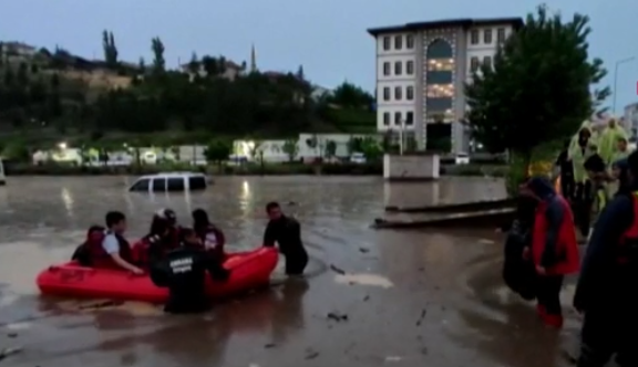 Cinq morts dans des inondations au centre de la Turquie