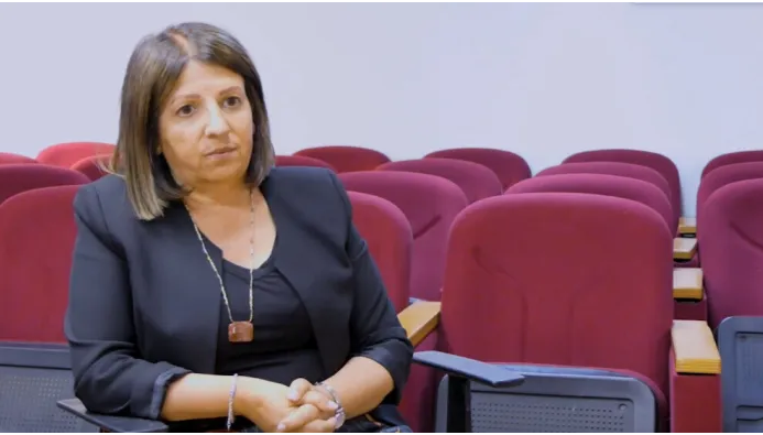 La députée HDP Fatma Kurtulan dénonce la torture dans les prisons turques