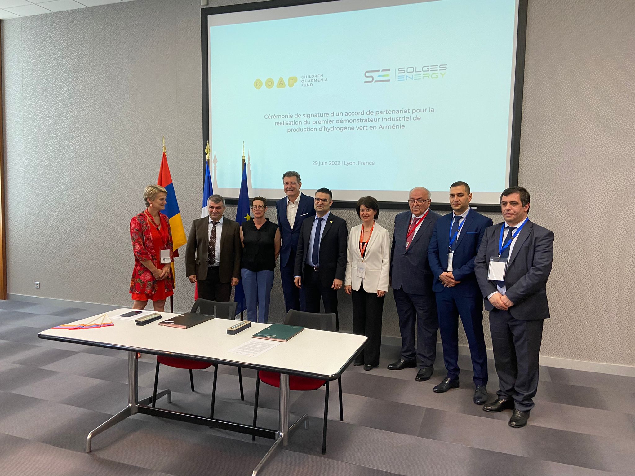 Signature d&rsquo;un accord partenariat pour la réalisation du premier démonstrateur industriel de production d&rsquo;hydrogène vert en Arménie