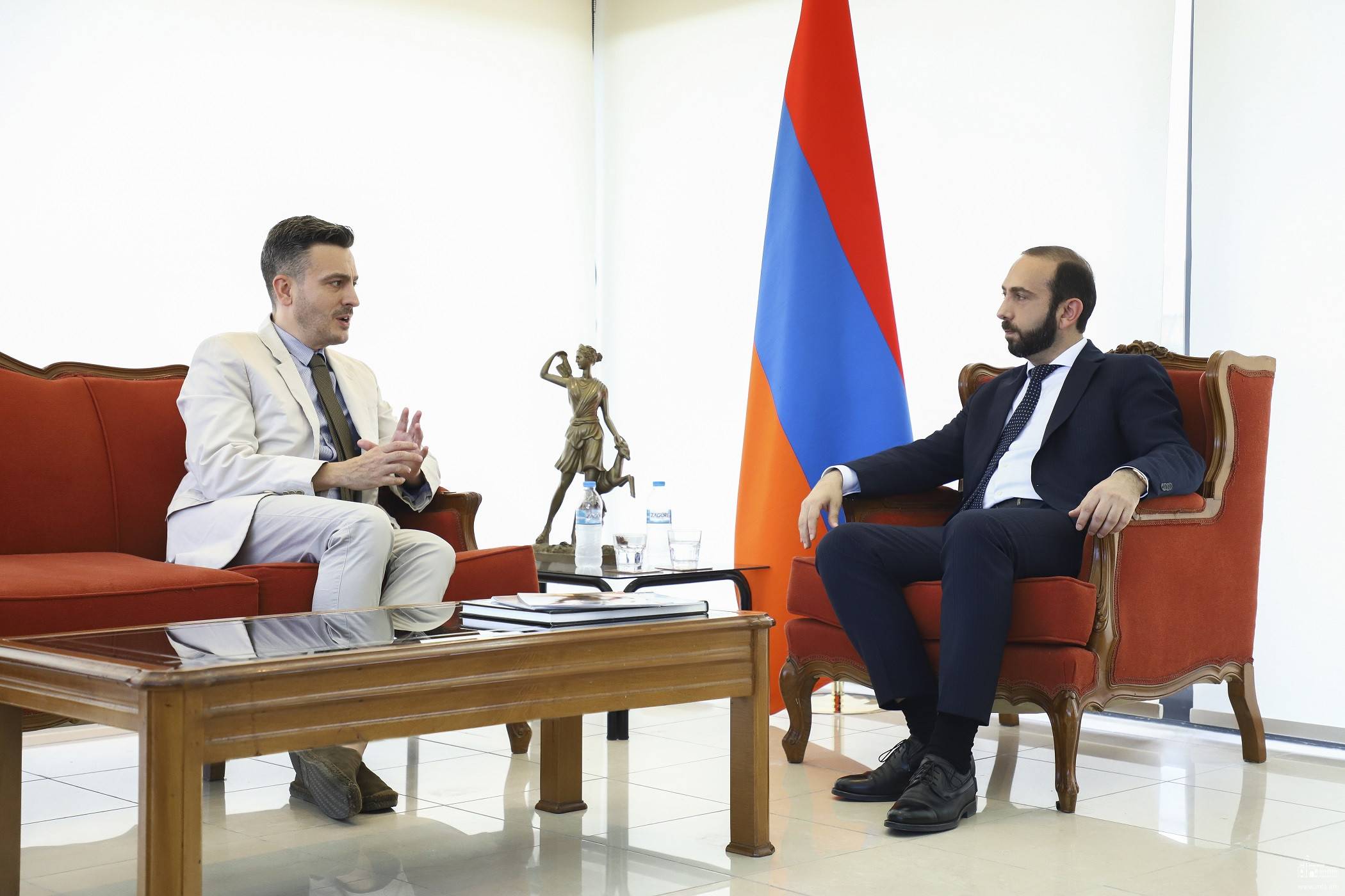 Interview du ministre des affaires étrangères Ararat Mirzoyan au journal grec « Kathimerini ».