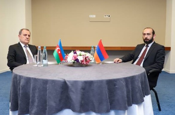 La réunion des ministres des Affaires étrangères d&rsquo;Arménie et d&rsquo;Azerbaïdjan a commencé à Tbilissi
