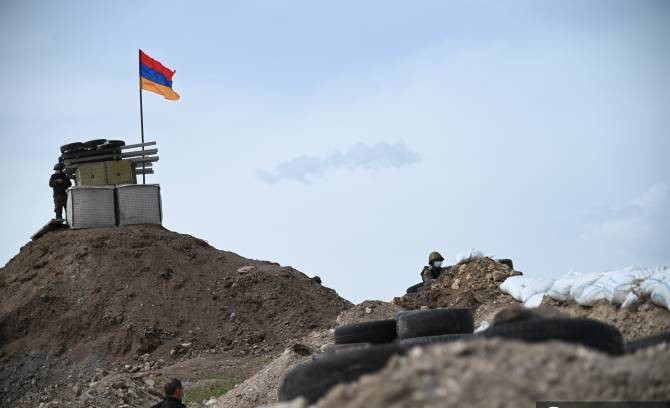 Les troupes azéries ont ouvert le feu aujourd’hui sur les positions frontalières de l&rsquo;Arménie