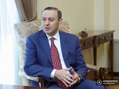 « Nous devons discuter activement de l&rsquo;option consistant à séparer la question du Karabakh des relations arméno-azerbaïdjanaises »
