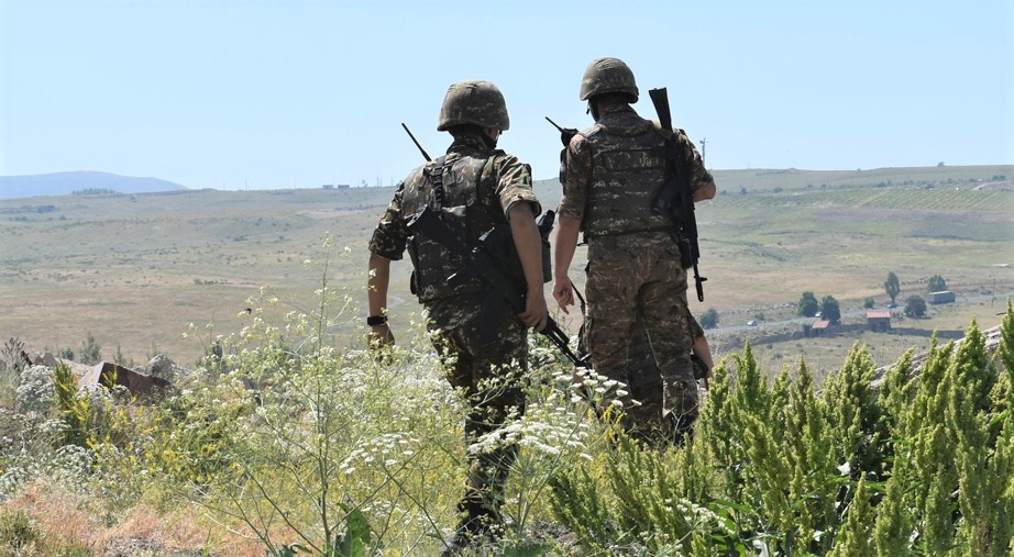 Le Président de la République a décrété mobilisation militaire partielle