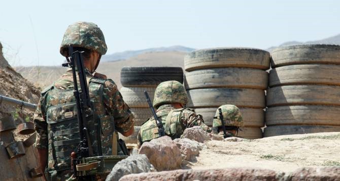 Tirs azéris sur les positions arméniennes en Artsakh, fort heureusement aucune victime du côté arménien