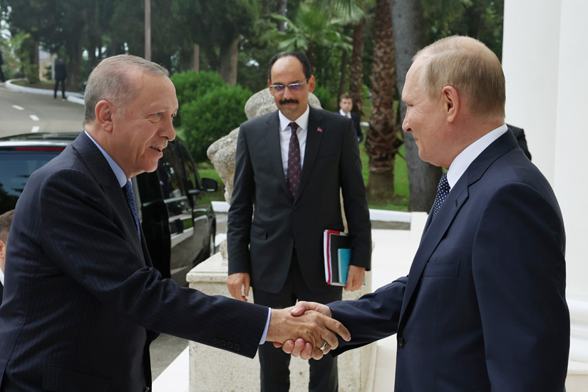 Accord Poutine-Erdogan pour renforcer la coopération économique et  énergétique