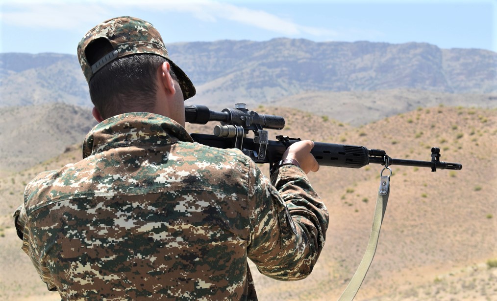 Un soldat blessé mais une situation relativement stable