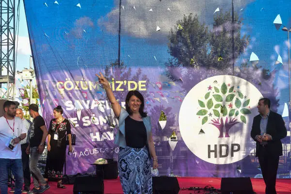Des milliers de personnes au rassemblement du HDP à Istanbul