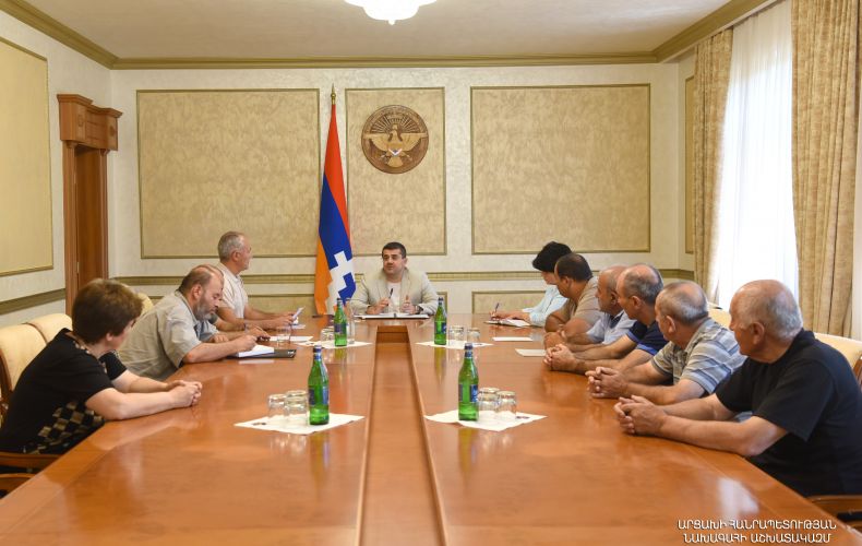 Le Président Harutyunyan a reçu un groupe de membres de l&rsquo;Union des parents des militaires morts et disparus pendant la troisième guerre de l&rsquo;Artsakh.