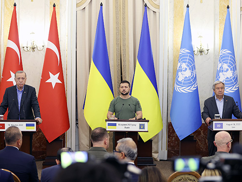 Erdogan affirme son soutien à l&rsquo;Ukraine et s&rsquo;alarme du danger d&rsquo;un « nouveau  Tchernobyl »