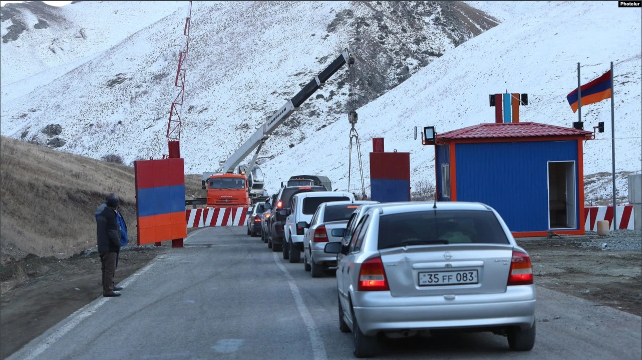 L&rsquo;Arménie envisage d&rsquo;ouvrir des points de contrôle à la frontière avec l&rsquo;Azerbaïdjan
