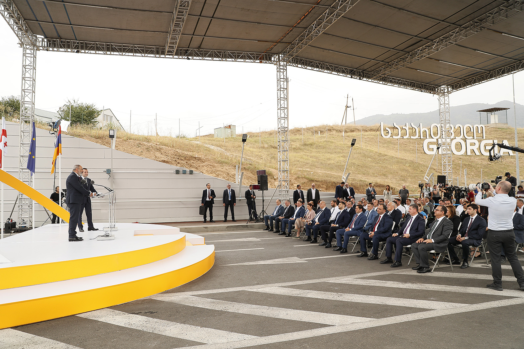 Nikol Pashinyan et Irakli Garibashvili assistent à la cérémonie officielle d&rsquo;inauguration du pont de l&rsquo;amitié arméno-géorgienne