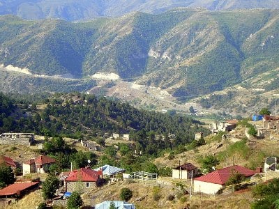 Les monuments culturels arméniens ont été démontés et évacués des villages de Berdzor et d&rsquo;Aghavno
