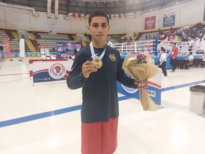 Samvel Simargyan (66 kg) a remporté pour l&rsquo;Arménie a remporté une 2e médaille d&rsquo;or aux championnats d’Europe junior de boxe à Erzeroum