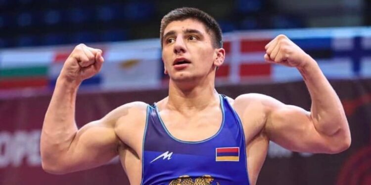 Vigen Nazaryan (Arménie), champion du monde de lutte des moins de 20 ans