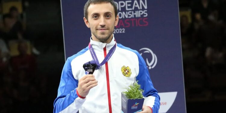 Les arbitres ont décidé que je devais être deuxième affirme le gymnaste d’Arménie, Artur Davtyan à propos de sa médaille d&rsquo;argent au championnat d’Europe à Munich