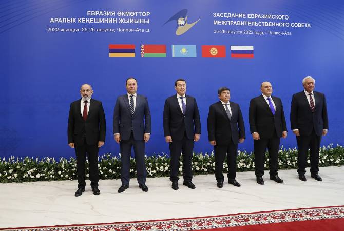 Le Premier ministre arménien Nikol Pachinian participe à la session en format restreint du Conseil intergouvernemental eurasien