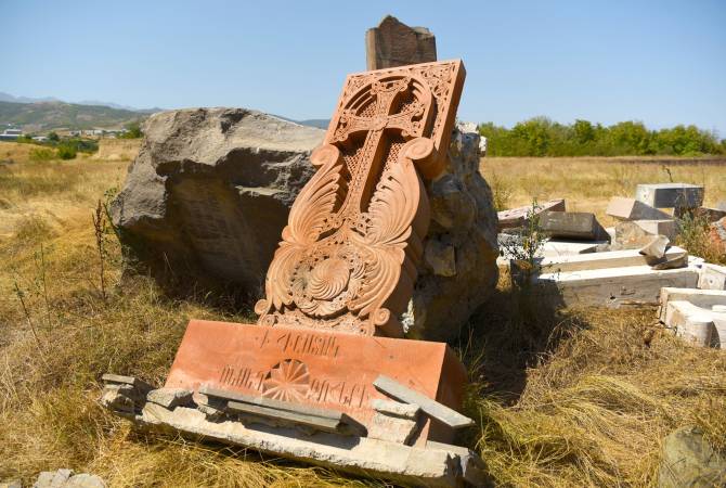 Au total, en Artsakh 46 monuments ont été évacués de Berdzor, Aghavno et Nerkin Sous