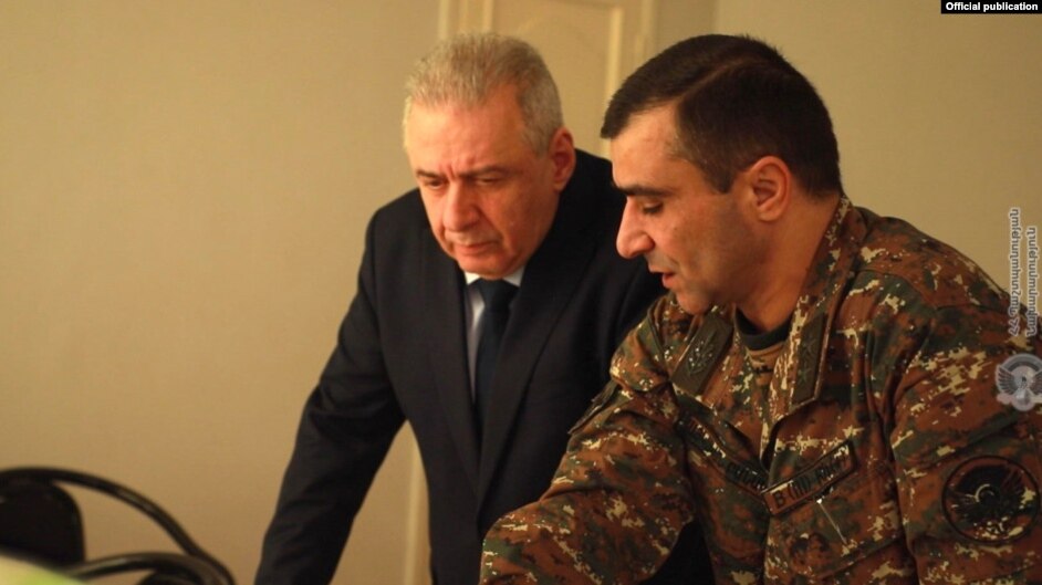 L’ancien chef de l’armée du Karabakh inculpé en Arménie