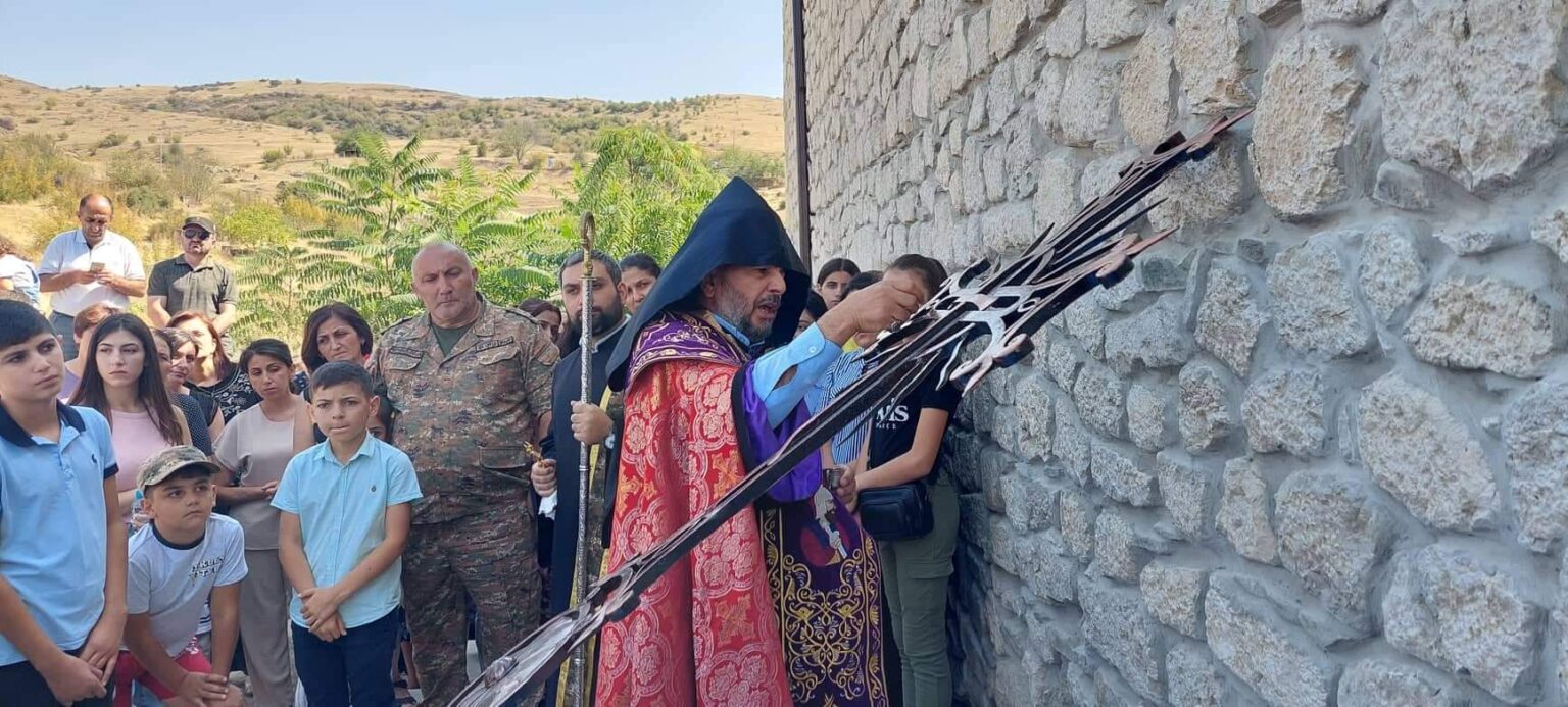 Cérémonie de consécration de la croix de l&rsquo;église à Shosh (Artsakh)